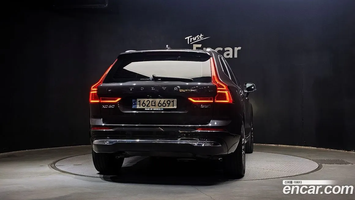 Volvo XC60 — фото 4