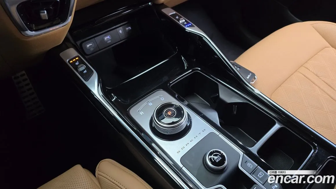 Kia Sorento — фото 9
