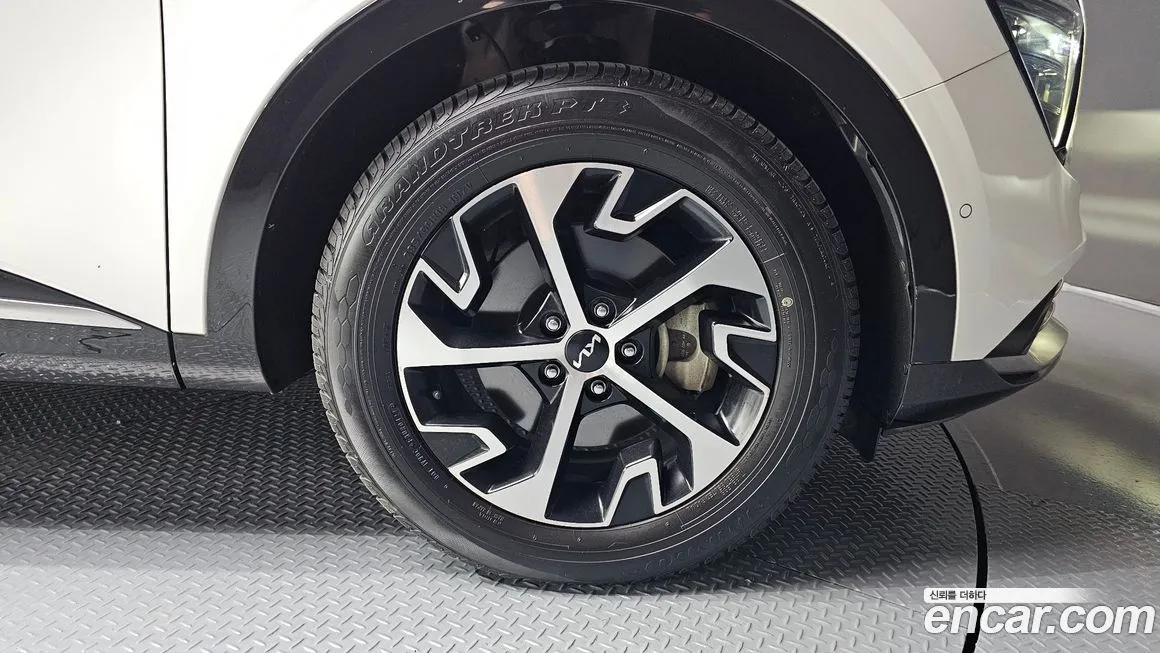 Kia Sportage — фото 5