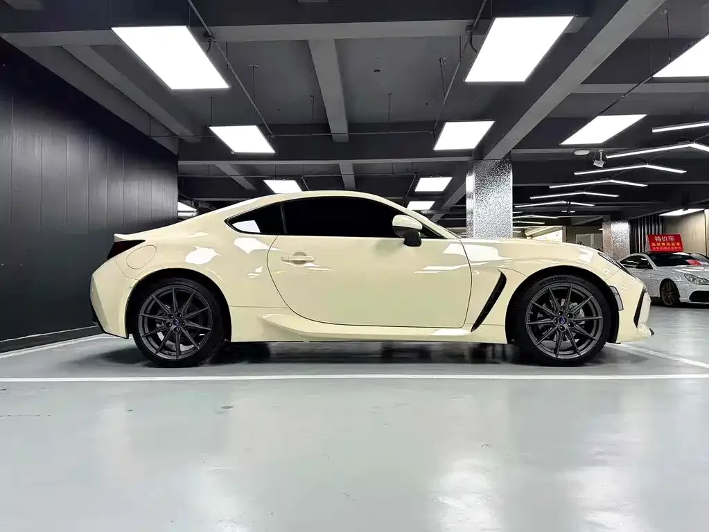 Subaru BRZ — фото 4