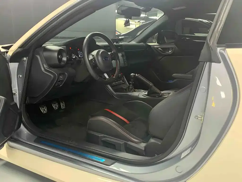 Subaru BRZ — фото 5