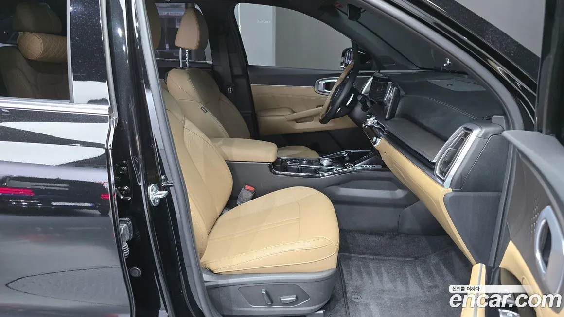 Kia Sorento — фото 10