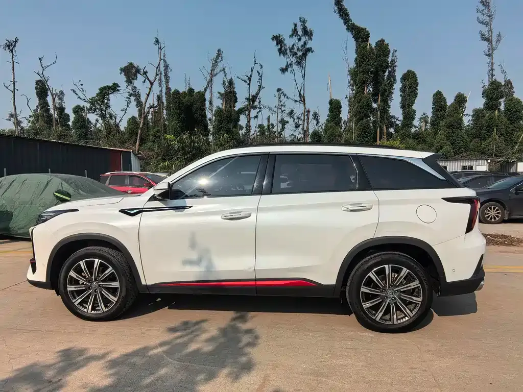 Changan CS75 PLUS — фото 8
