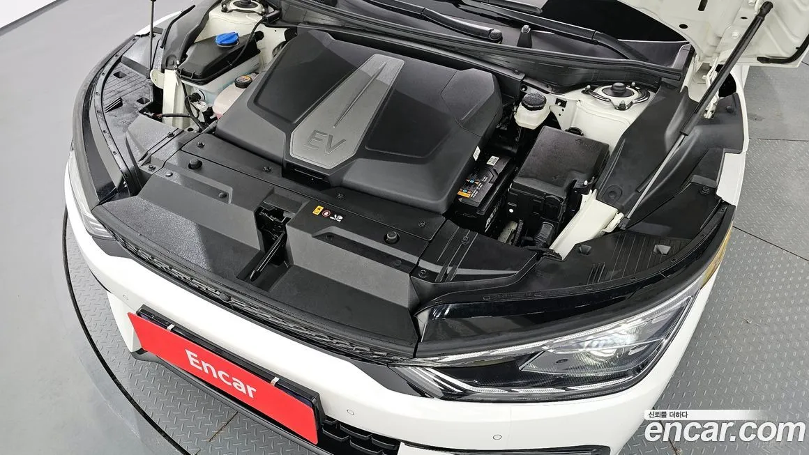 Kia EV6 — фото 6