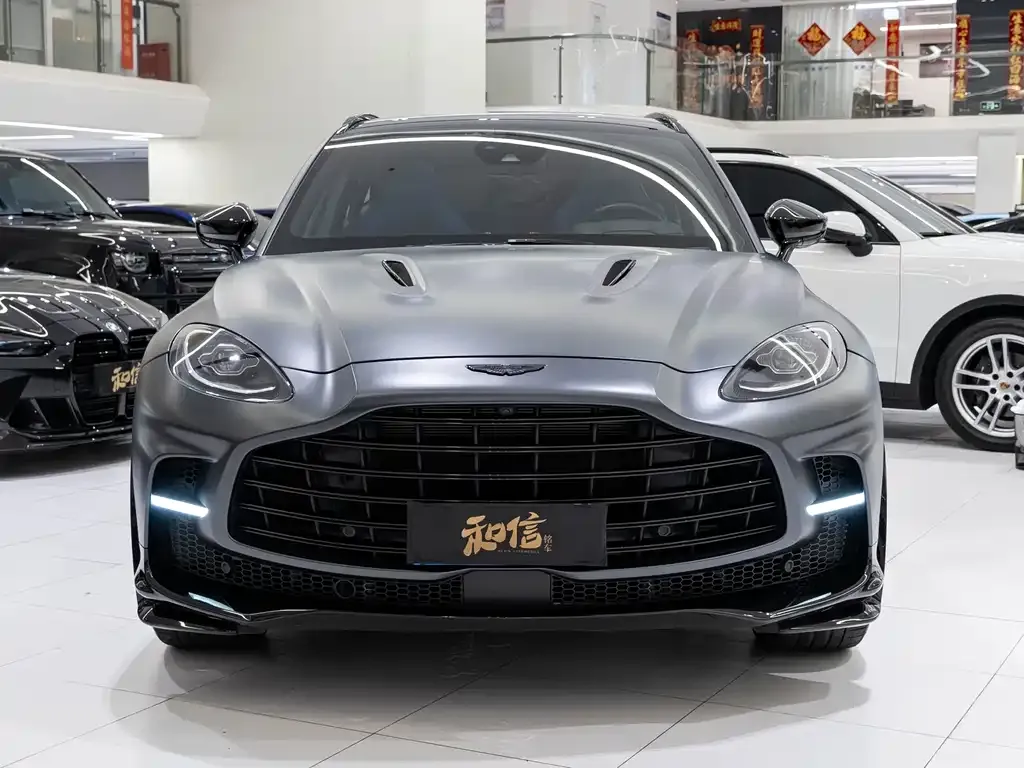 Aston Martin DBX — фото 2