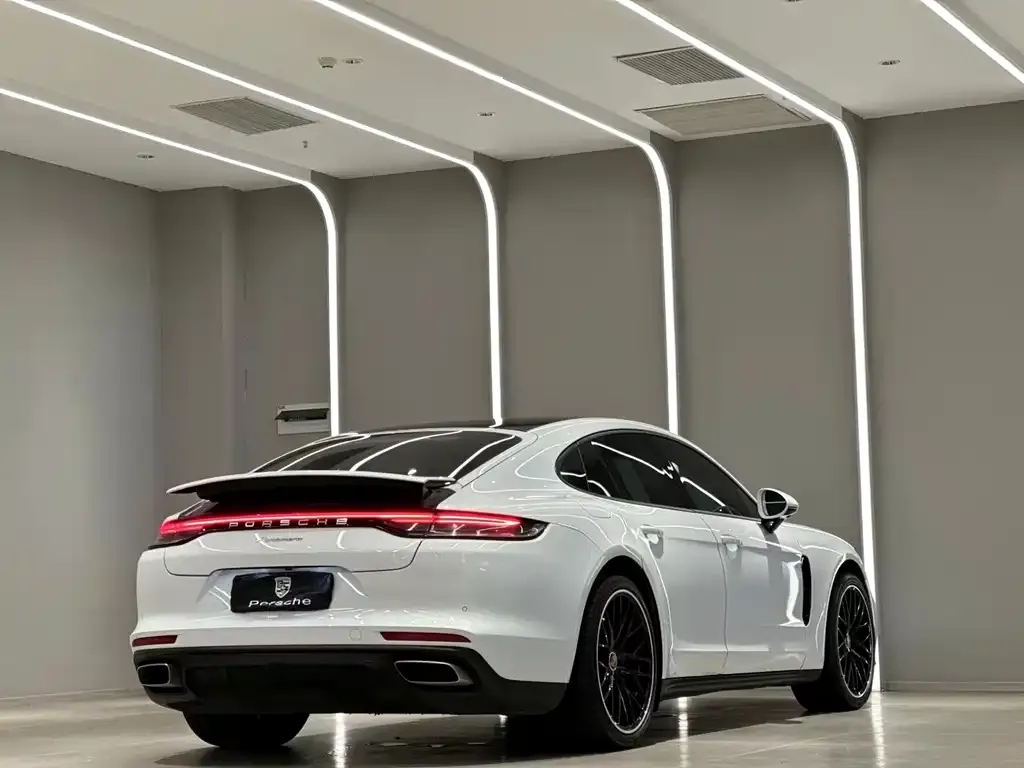 Porsche Panamera — фото 8