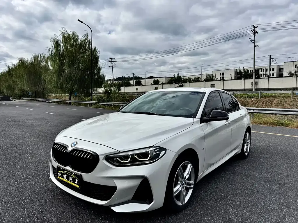 BMW 1 Series — фото 1