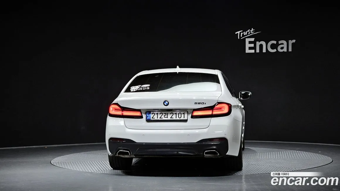 BMW 5-Series — фото 4