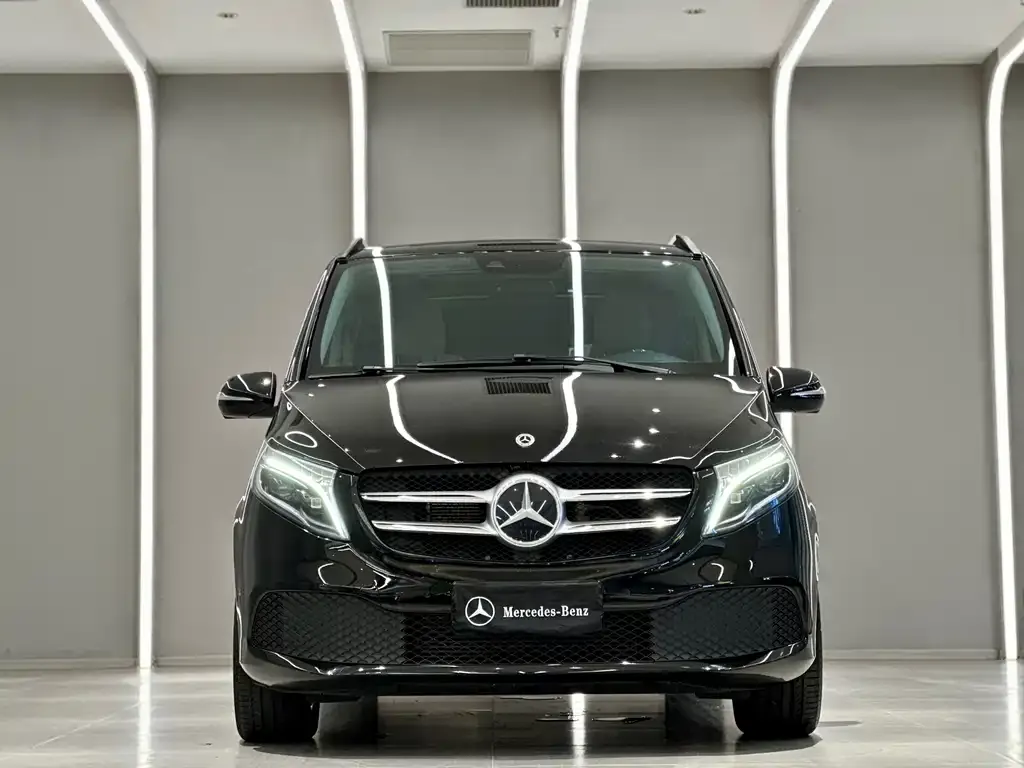 Mercedes-Benz V-Class — фото 2