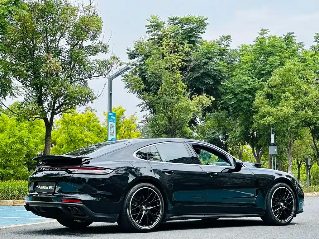 Porsche Panamera — фото 8