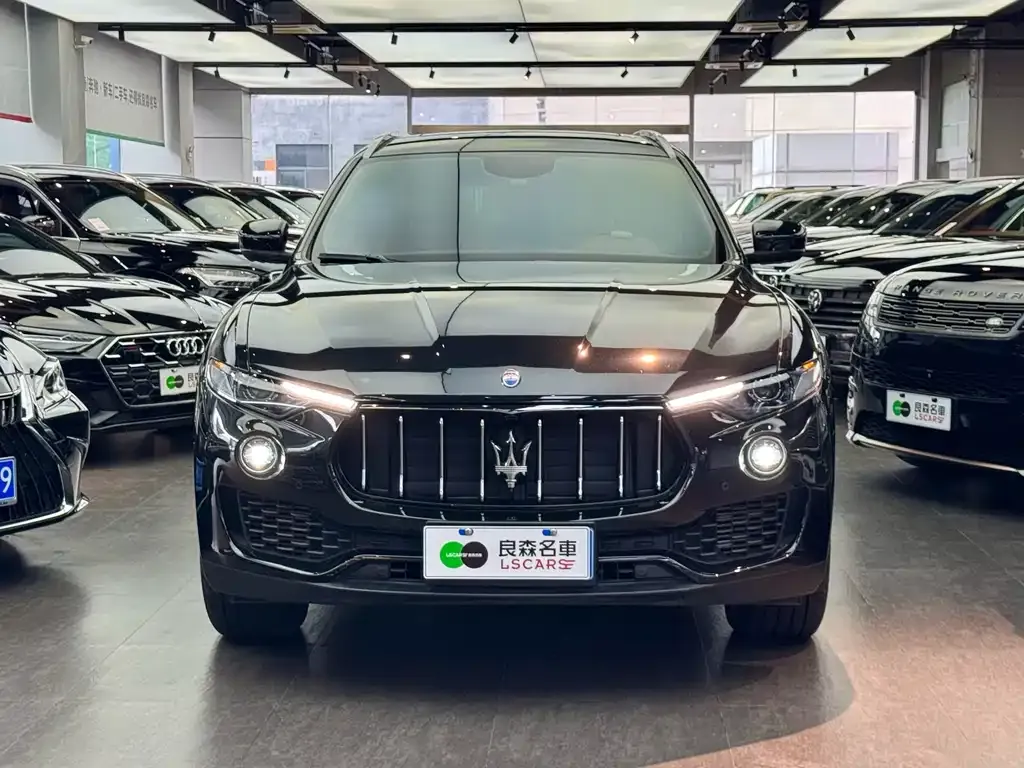 Maserati Levante — фото 2