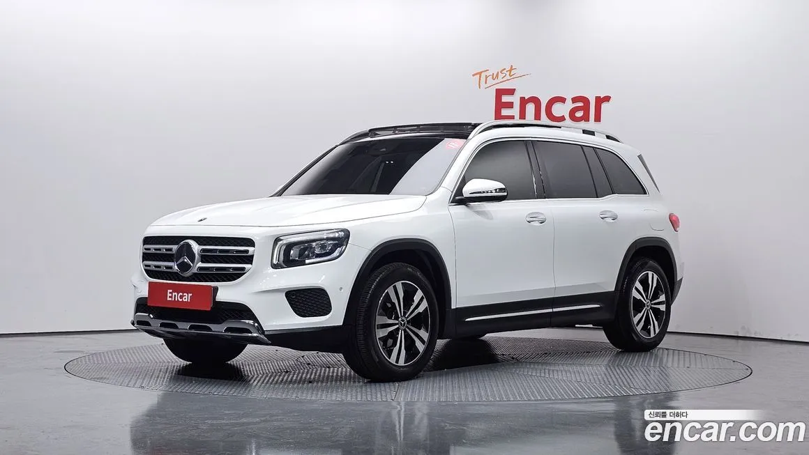 Mercedes-Benz GLB-Class — фото 1