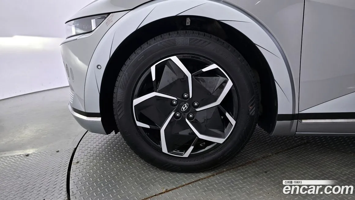 Hyundai Ioniq5 — фото 5