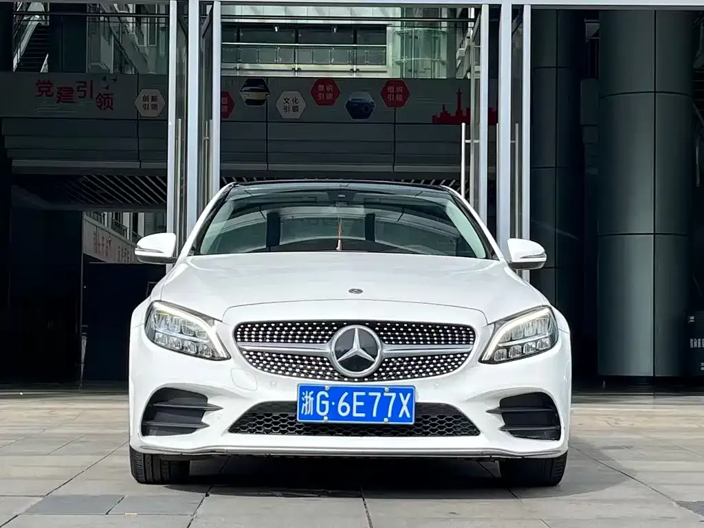 Mercedes-Benz C-Class — фото 2