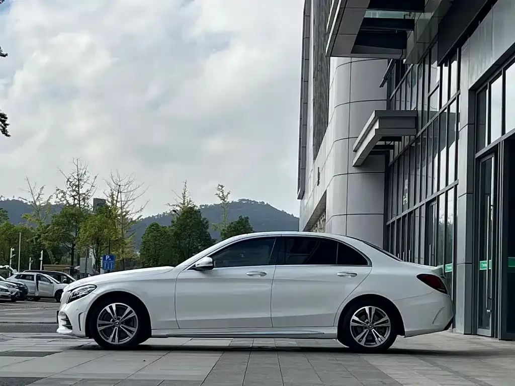 Mercedes-Benz C-Class — фото 4