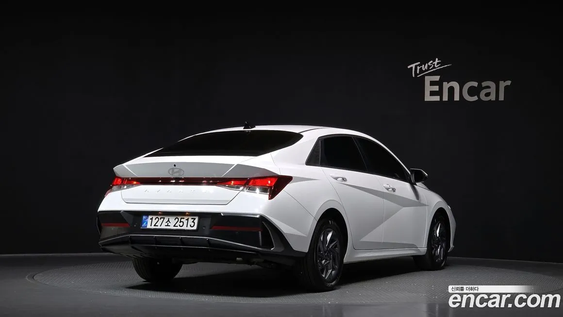 Hyundai AVANTE — фото 2