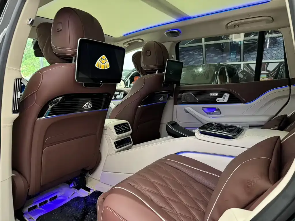 Mercedes-Benz GLS — фото 7