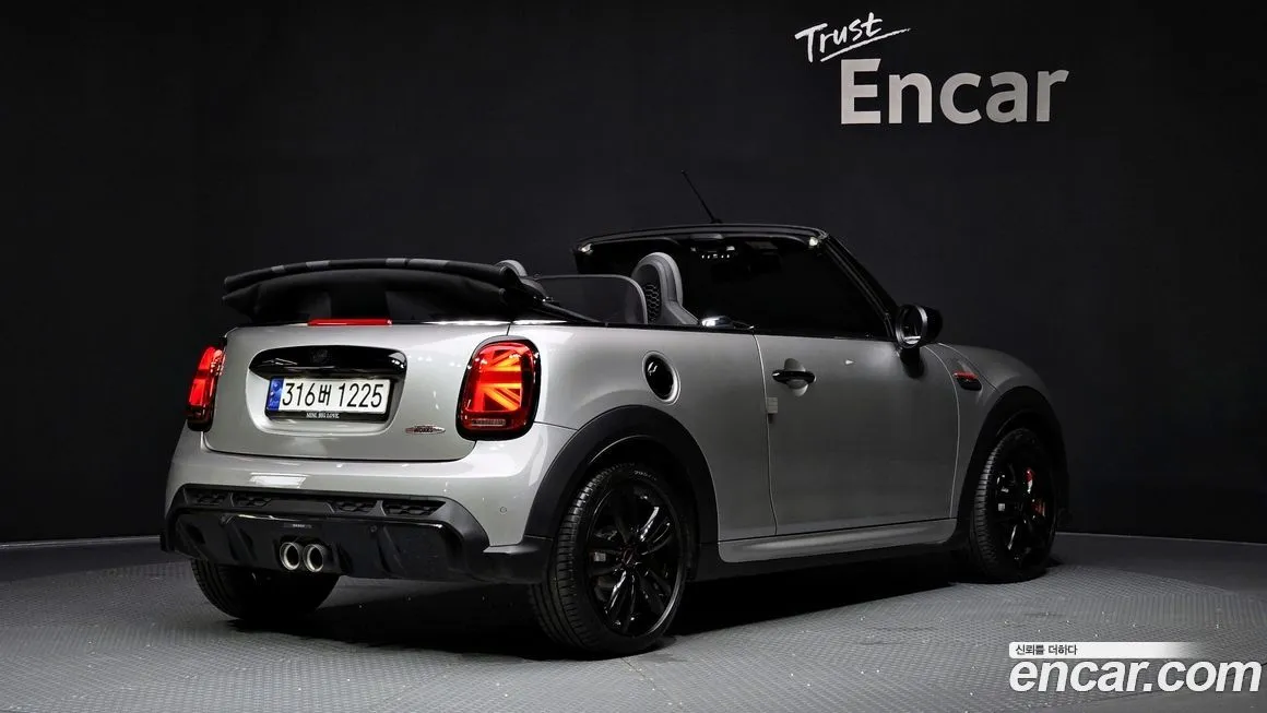 Mini Cooper Convertible — фото 2