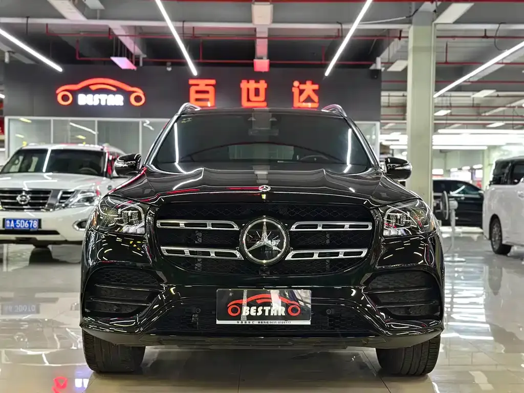 Mercedes-Benz GLS — фото 1