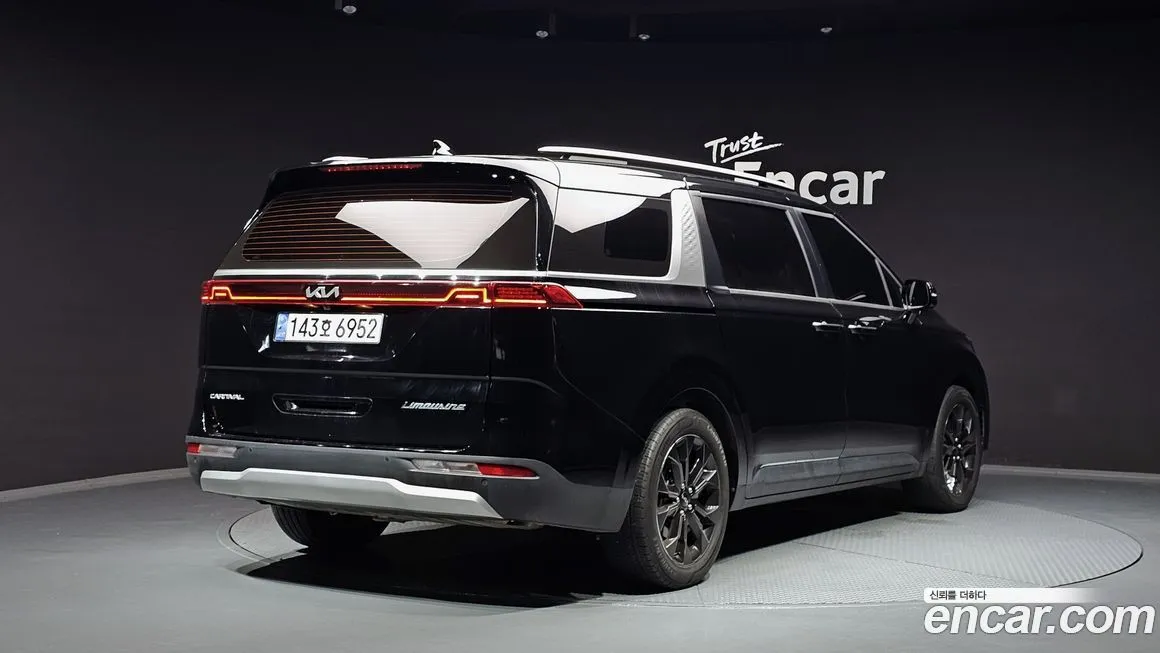 Kia Carnival — фото 2