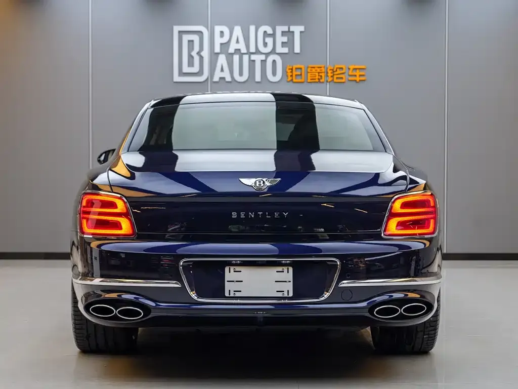 Bentley Flying Spur — фото 8