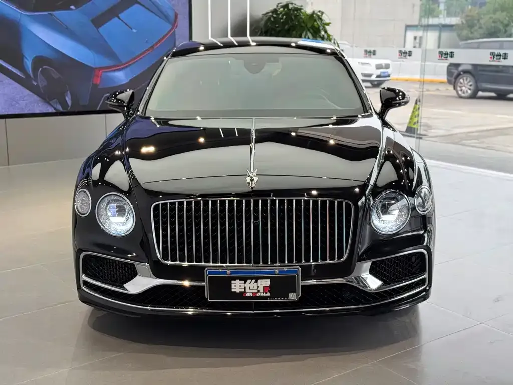 Bentley Flying Spur — фото 2