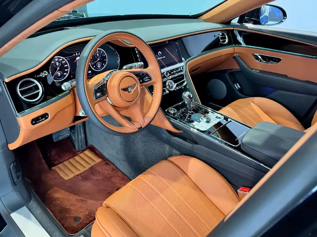 Bentley Flying Spur — фото 4