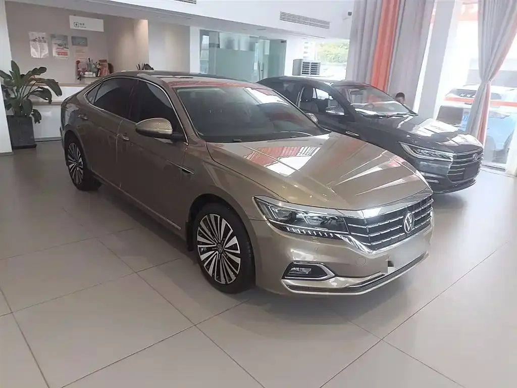 Volkswagen Passat — фото 4