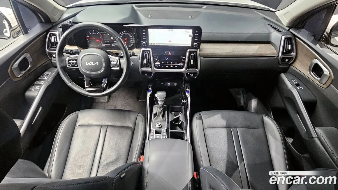 Kia Sorento — фото 7