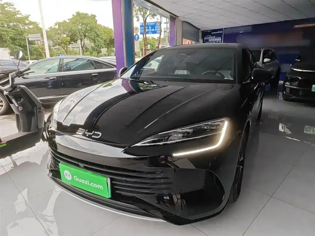 BYD Seal — фото 1