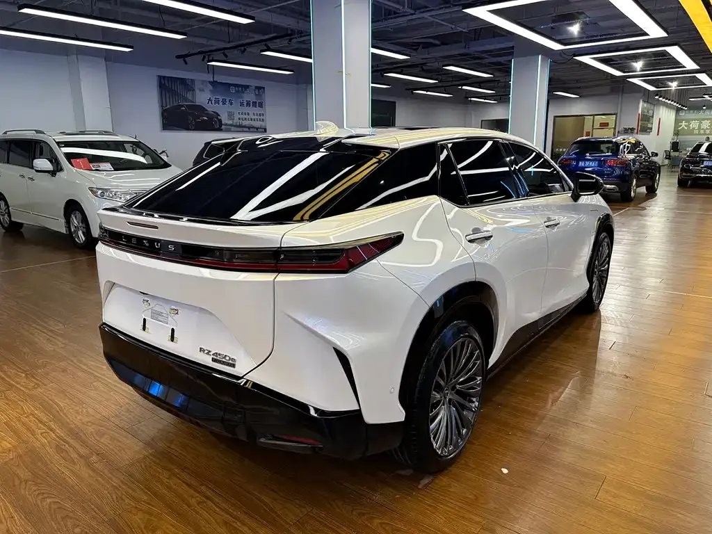 Lexus RZ — фото 5