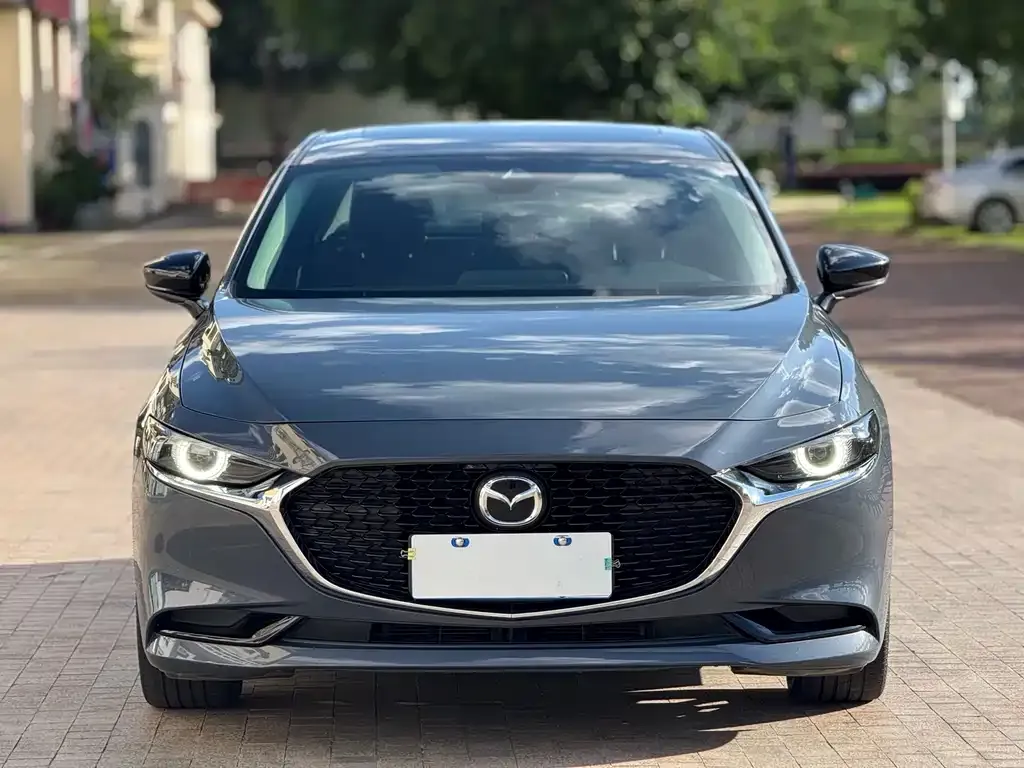 Mazda 3 Axela — фото 2