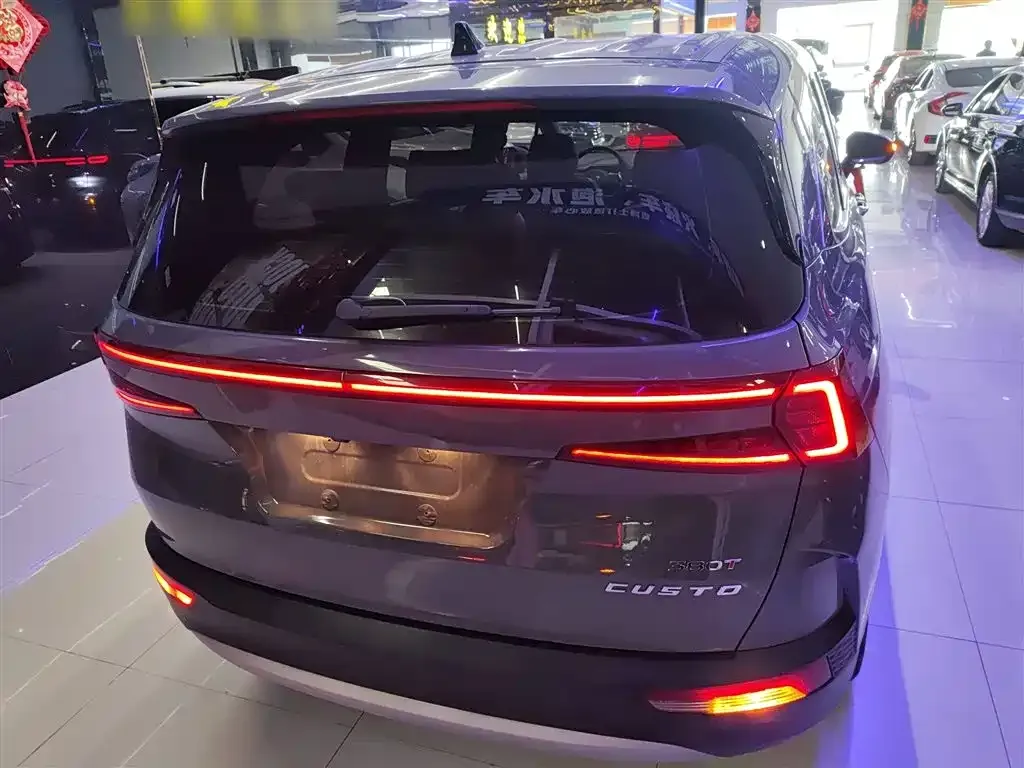 Hyundai Custo — фото 6