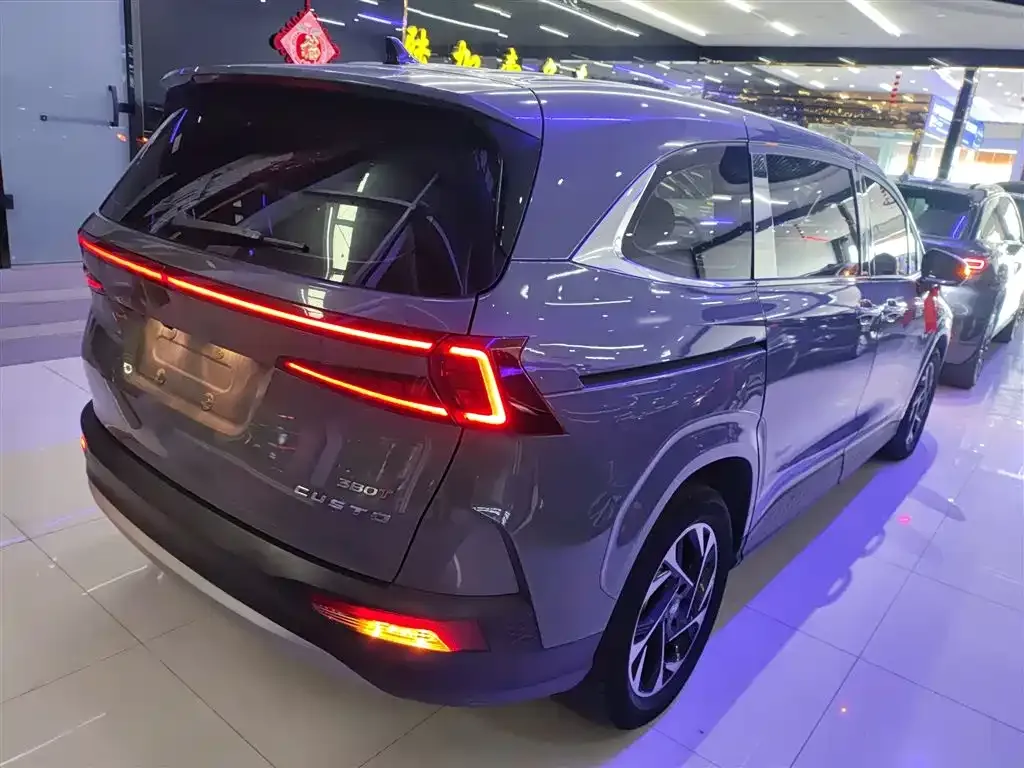 Hyundai Custo — фото 7