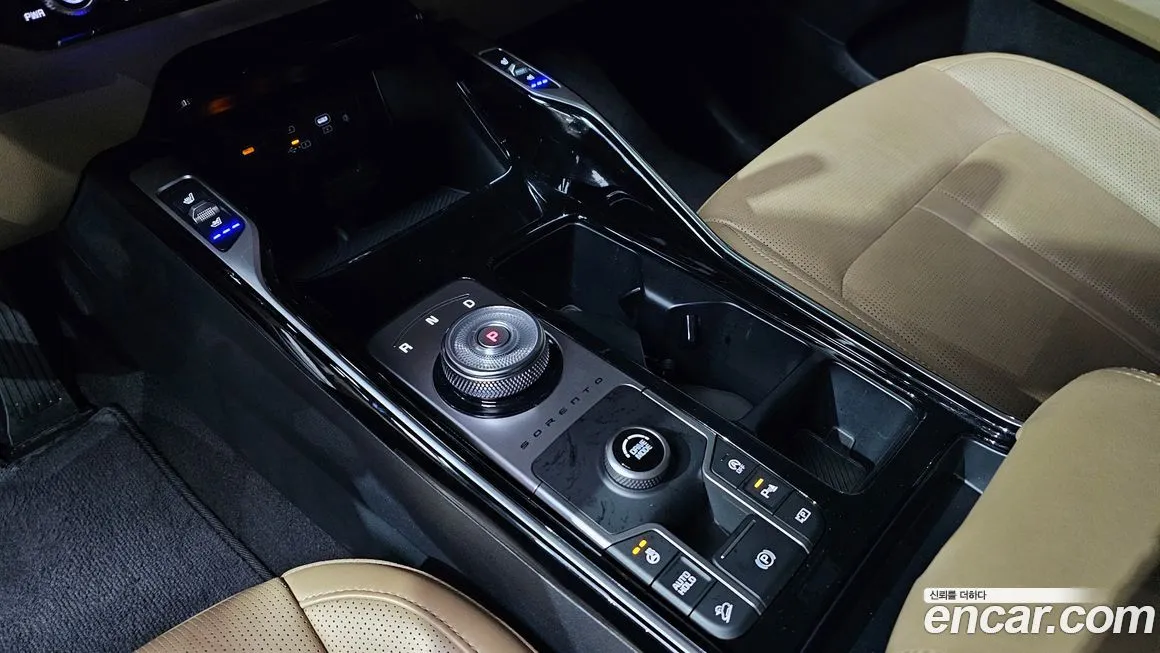 Kia Sorento — фото 9