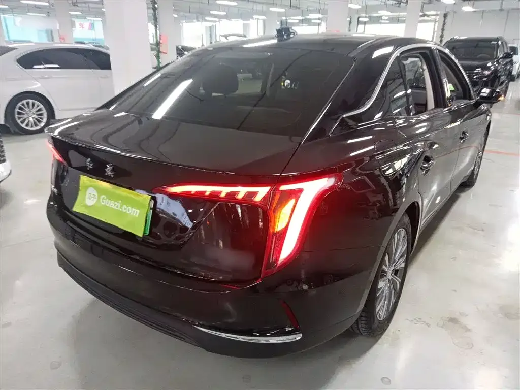 Hongqi E-QM5 — фото 7