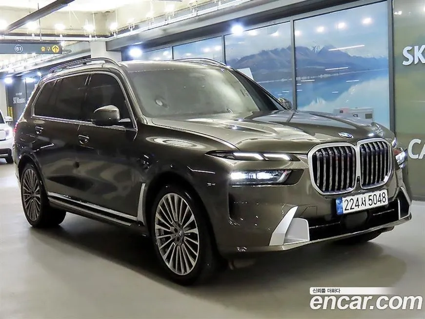 BMW X7 — фото 1