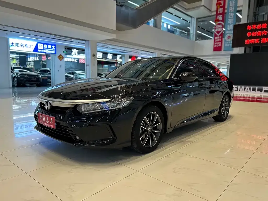 Honda Inspire — фото 1