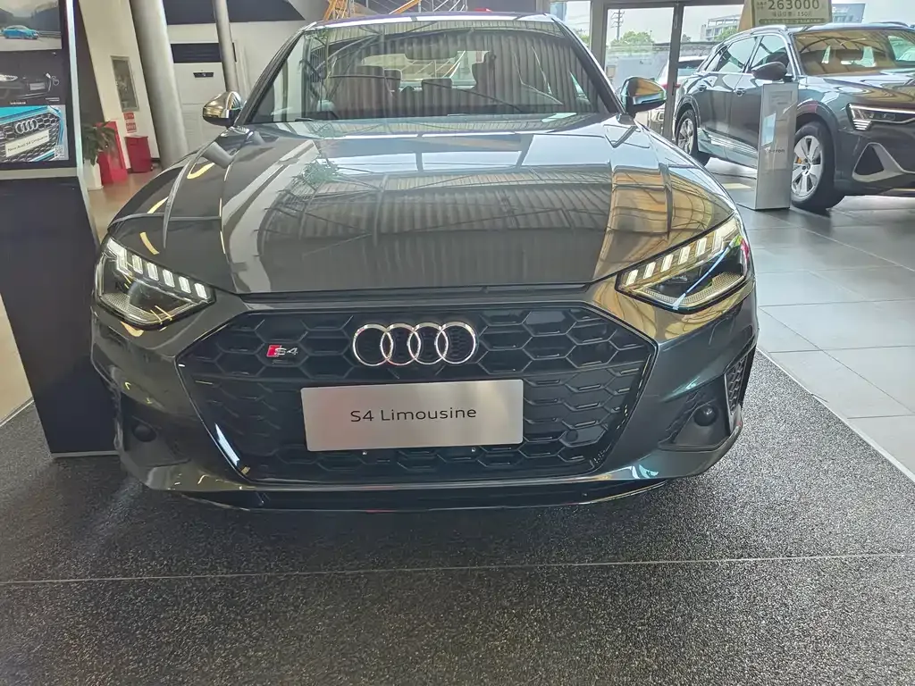 Audi S4 — фото 2