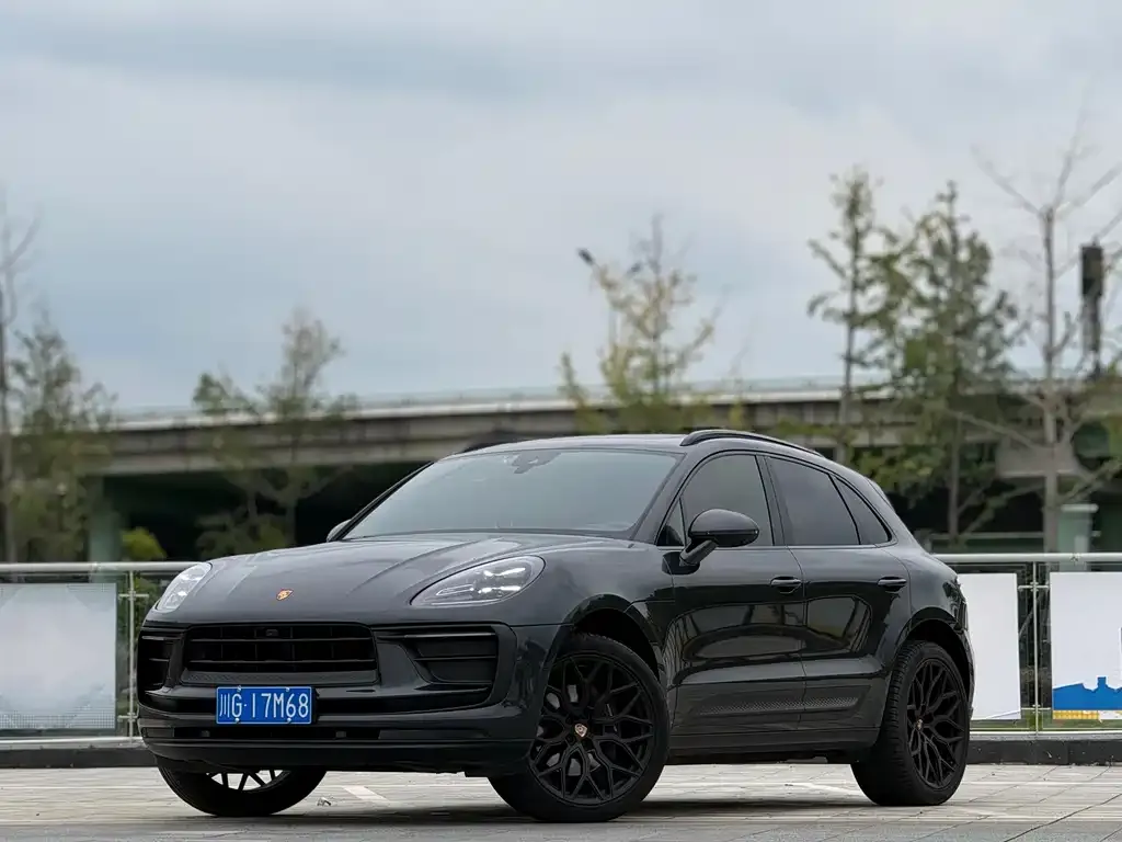 Porsche Macan — фото 1