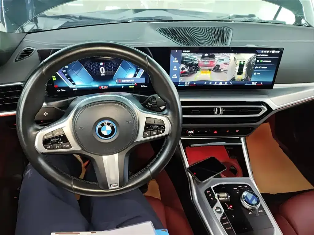 BMW i4 — фото 10