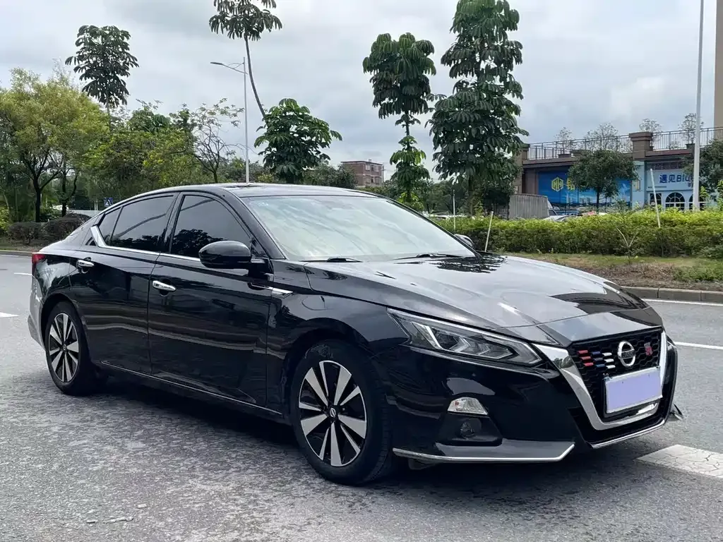 Nissan Teana — фото 3