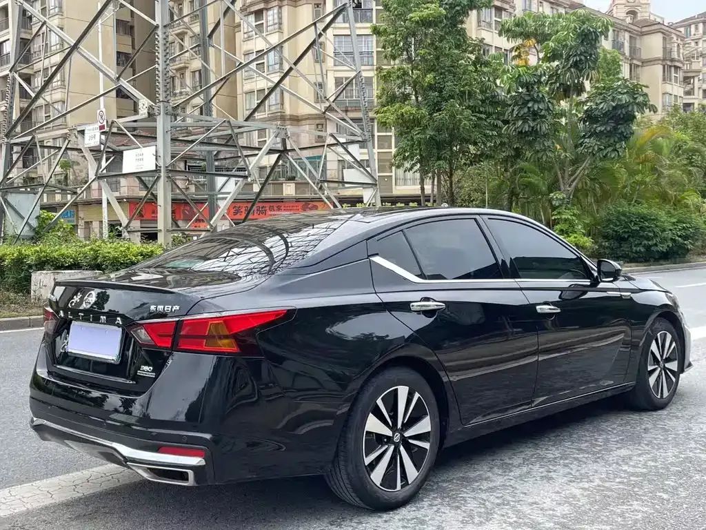 Nissan Teana — фото 4