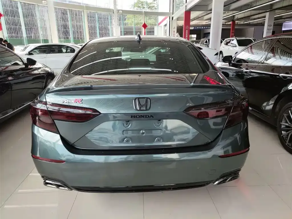 Honda Inspire — фото 6