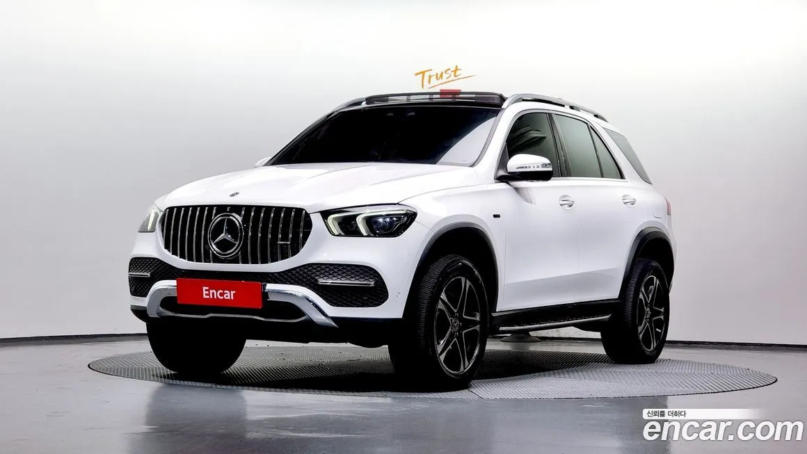 Mercedes-Benz GLE-Class — фото 1