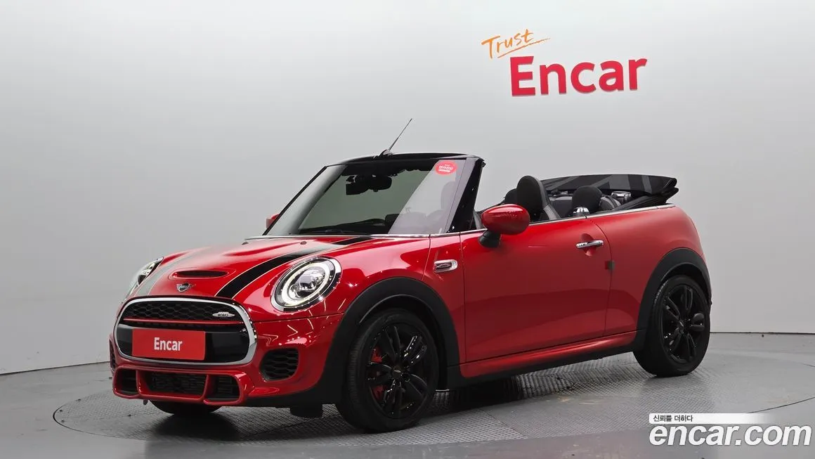 Mini Cooper Convertible — фото 1