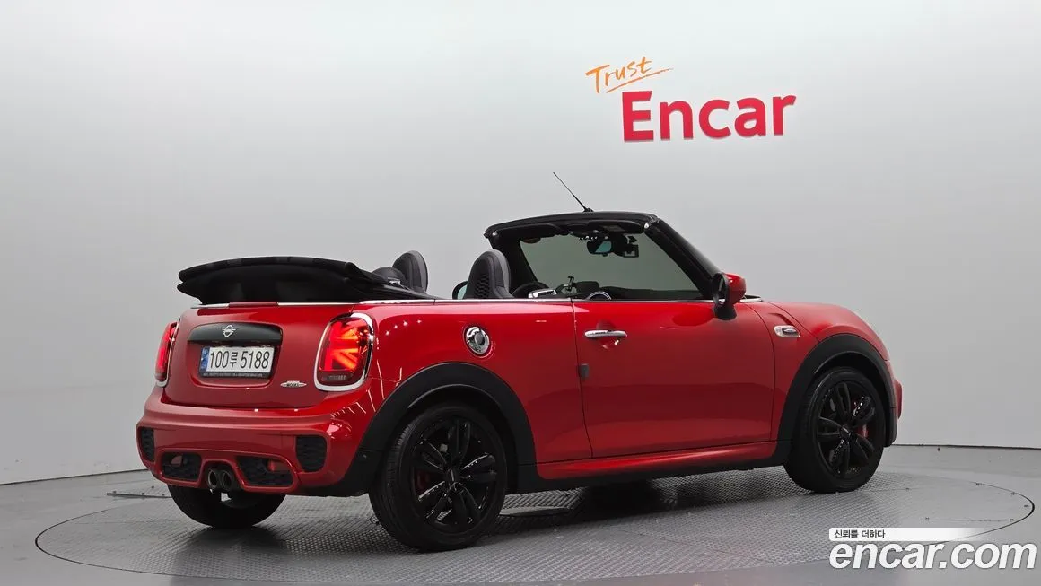Mini Cooper Convertible — фото 2