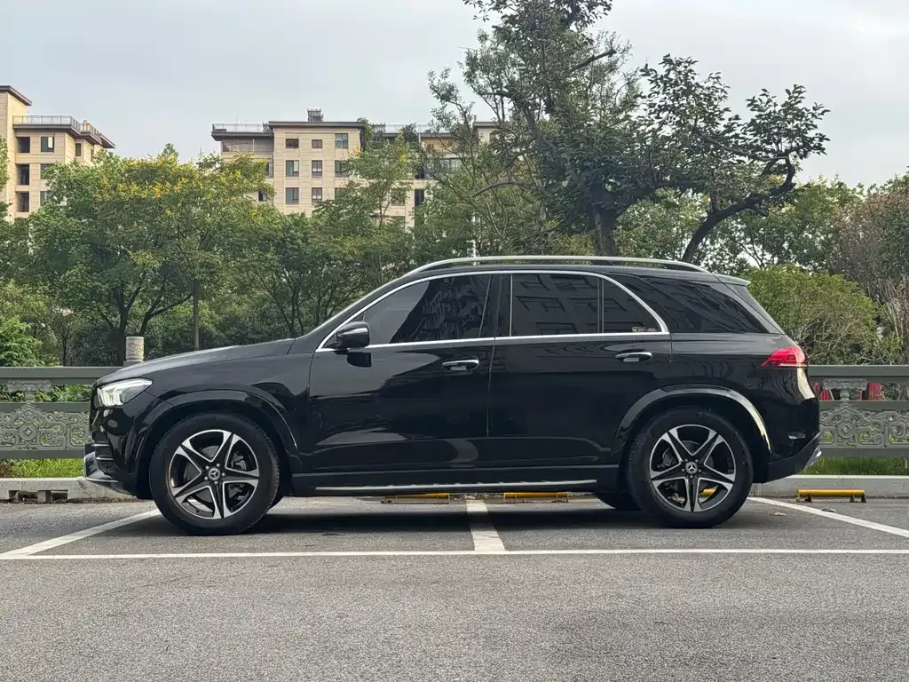 Mercedes-Benz GLE — фото 3