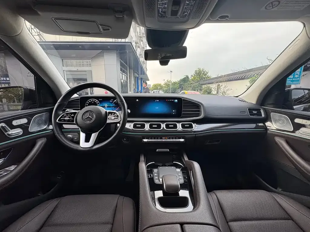 Mercedes-Benz GLE — фото 9