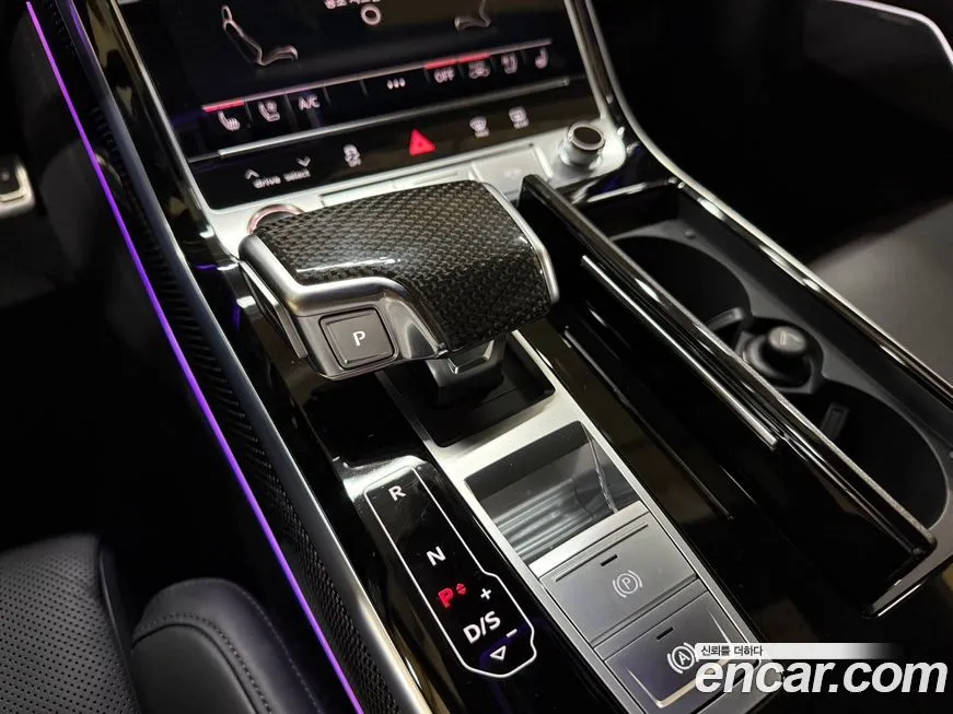 Audi S8 — фото 9